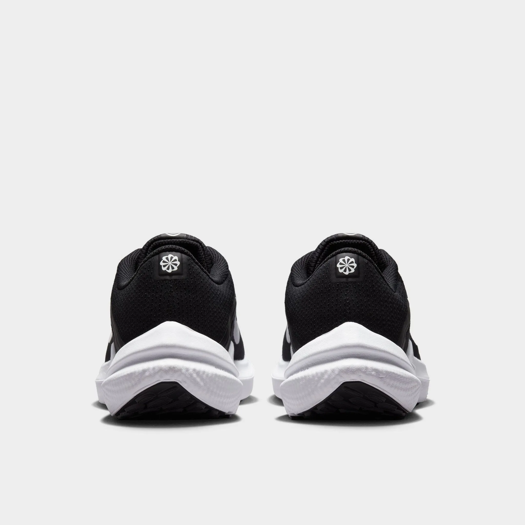 Nike Women's Winflo 10 Black / Black - White