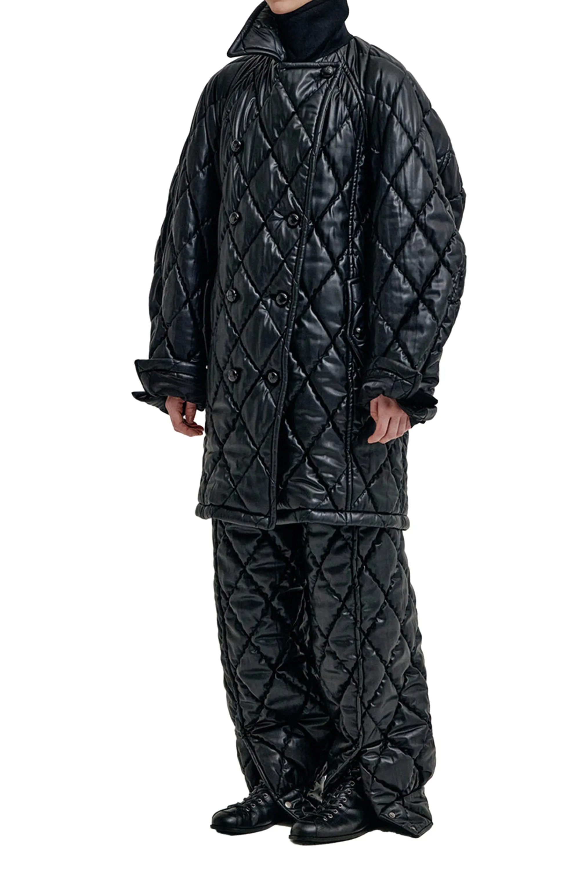 QUILTED PEA COAT / BLK