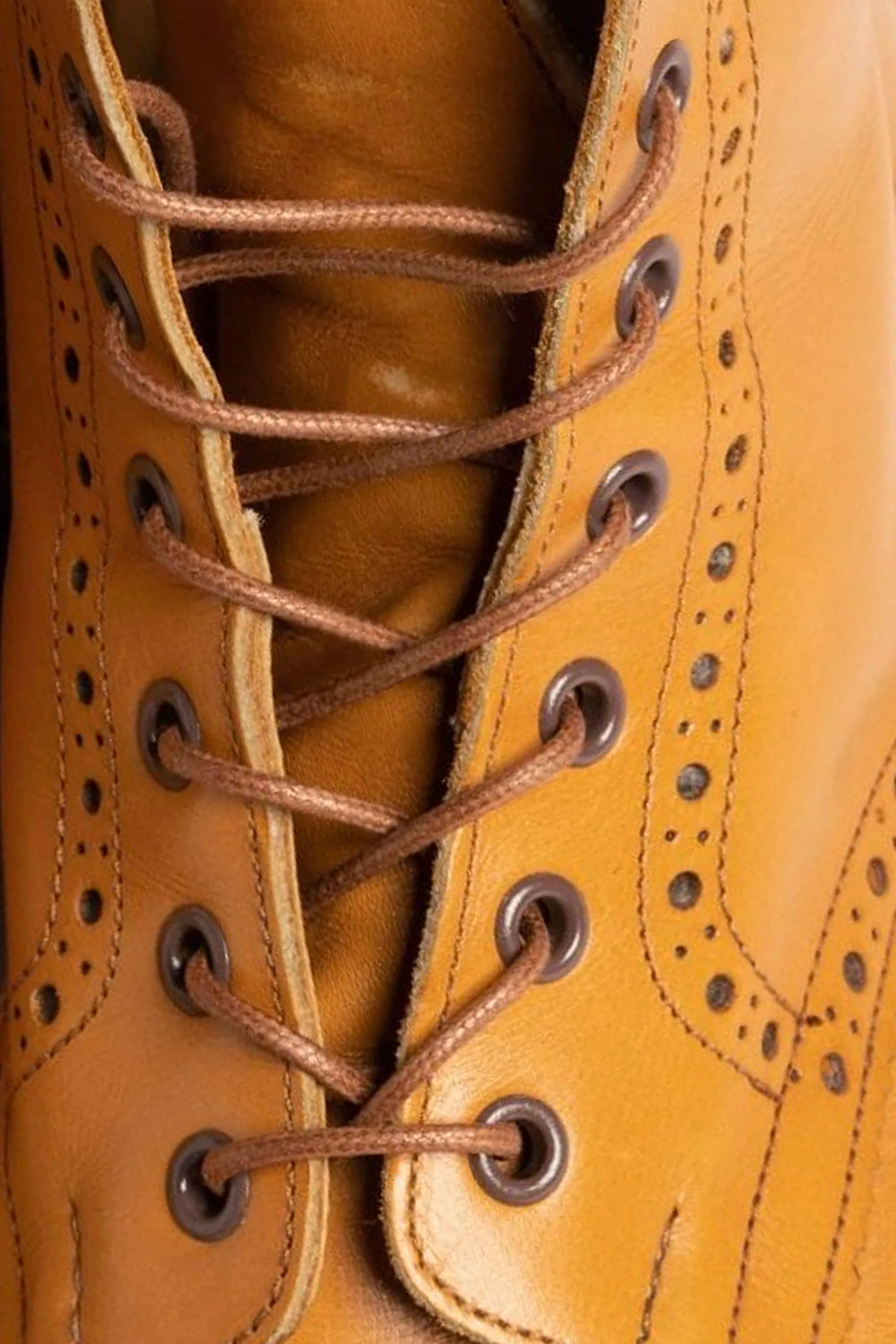 Round Dark Cognac Waxed Cotton Bootlaces